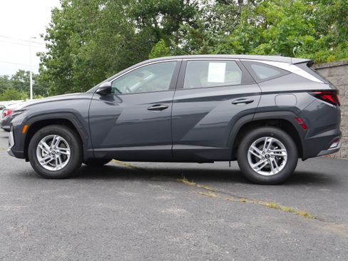 Used 2026 Hyundai Tucson SE AWD/4WD image 3