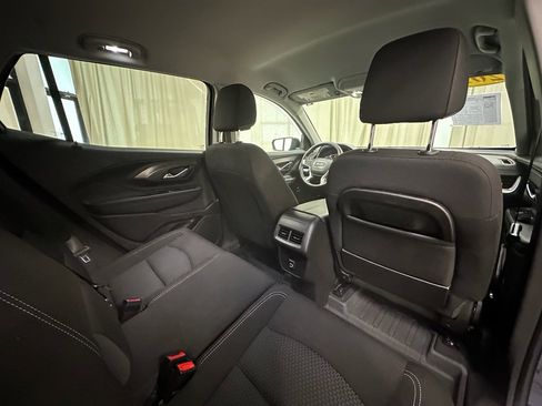 Certified 2022 GMC Terrain SLE w/ Driver Convenience Package image 19