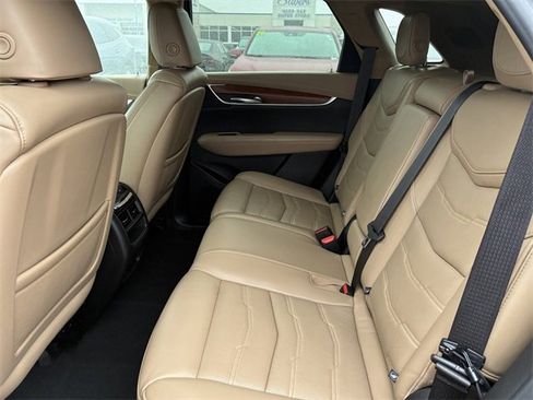 Used 2019 Cadillac XT5 Platinum image 13