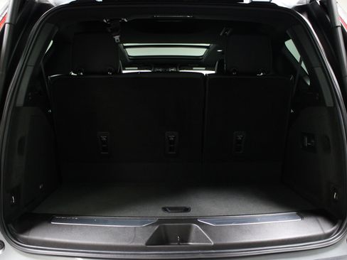 Used 2023 Cadillac Escalade Premium Luxury image 15