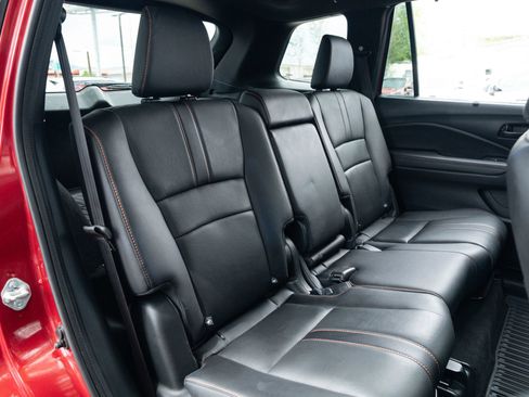 Used 2023 Honda Passport TrailSport image 17