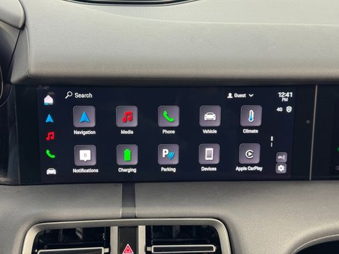 Used 2025 Porsche Taycan 4S w/ Premium Package image 28