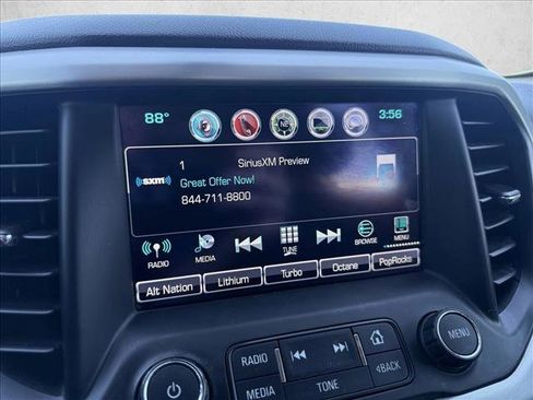 Used 2017 GMC Acadia SLT FWD image 19