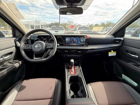 New 2026 Nissan Kicks SR w/ SR Premium Package image 18