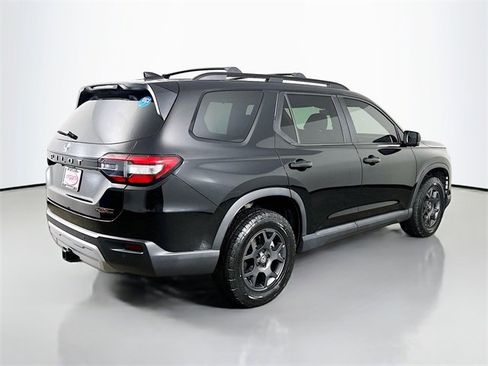 Certified 2023 Honda Pilot TrailSport image 22