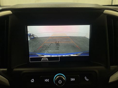 Used 2024 GMC Terrain SLE w/ Driver Convenience Package FWD image 8