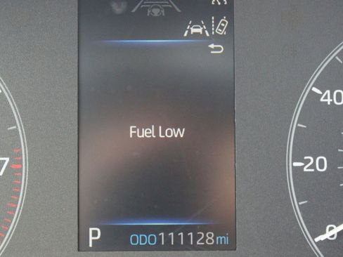Used 2024 Toyota Corolla LE w/ LE Convenience Package FWD image 4