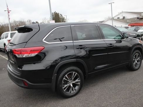 Used 2018 Toyota Highlander Plus image 26