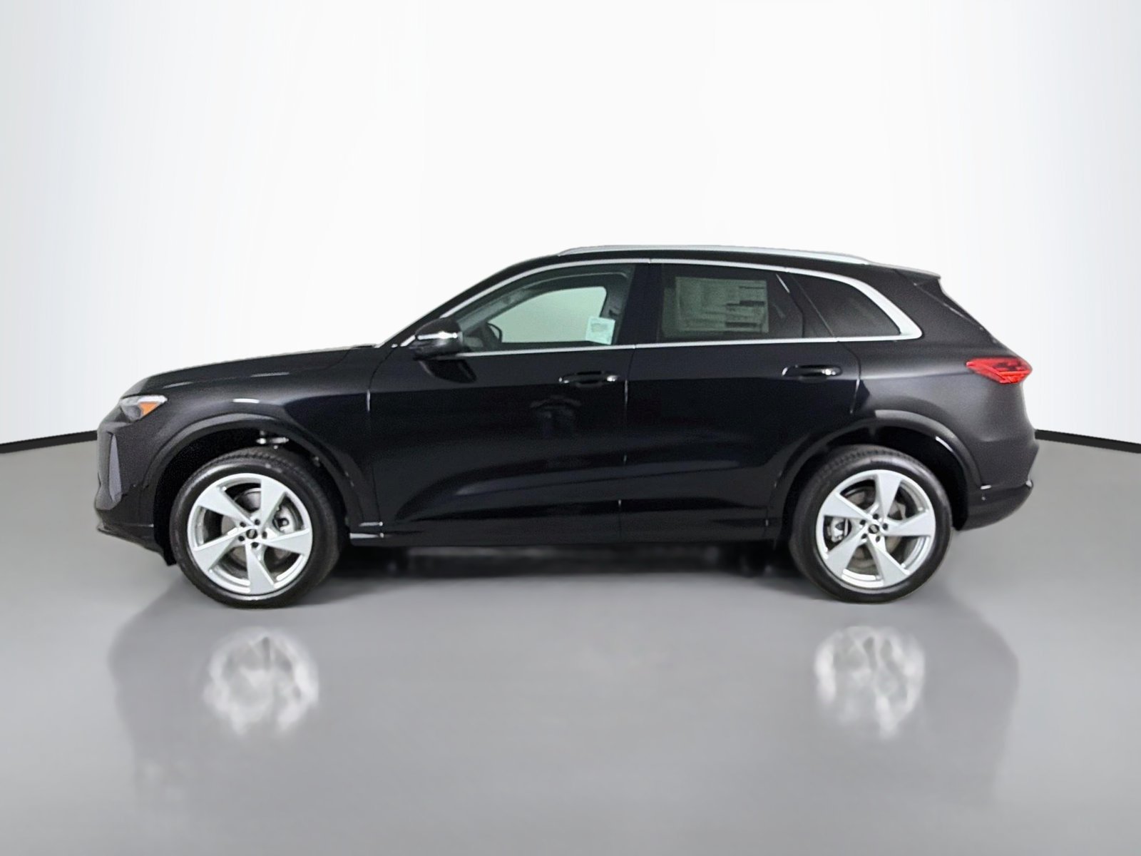 New 2026 Audi Q5 Premium AWD/4WD image 4