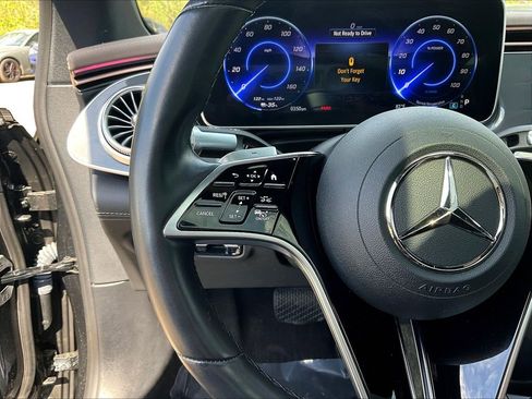Used 2023 Mercedes-Benz EQS 450+ 4MATIC Sedan image 11