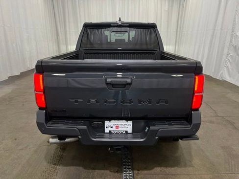 New 2026 Toyota Tacoma TRD Off-Road w/ TRD Off Road Premium Package AWD/4WD image 4