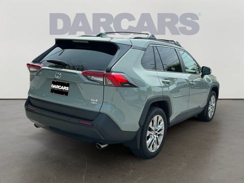 Used 2023 Toyota RAV4 XLE Premium AWD/4WD image 7