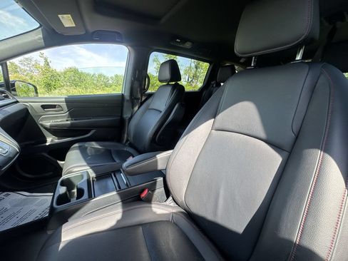 Used 2024 Honda Odyssey Sport image 13