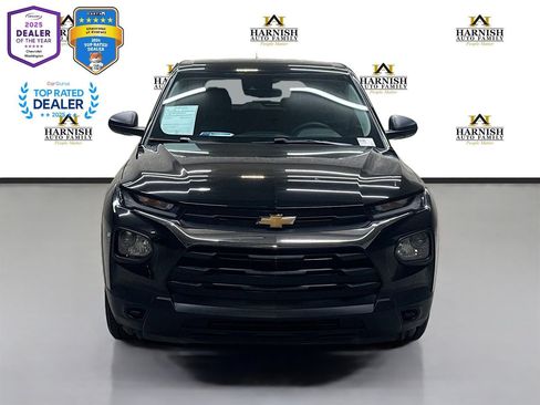 Used 2023 Chevrolet TrailBlazer LS FWD image 2