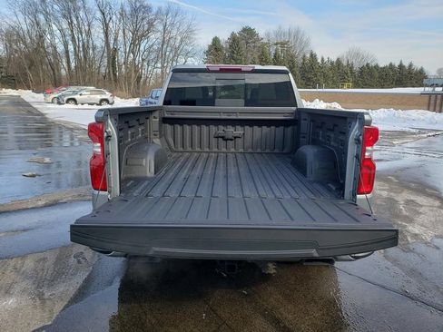 New 2026 Chevrolet Silverado 1500 RST w/ Redline Edition AWD/4WD image 5