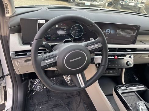 New 2026 Hyundai Tucson Limited image 17