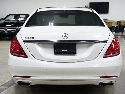 Used 2017 Mercedes-Benz S 550 Sedan w/ Premium Package image 4
