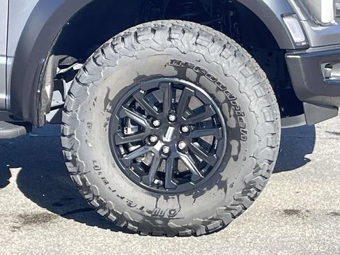 Used 2025 Ford F150 Raptor AWD/4WD image 4