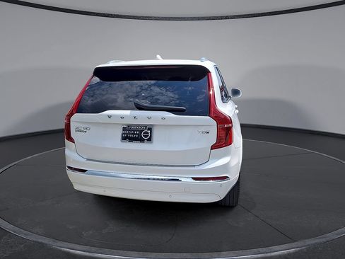 Certified 2025 Volvo XC90 T8 Ultra w/ Protection Package Premier AWD/4WD image 8