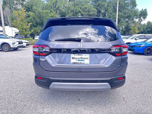 Used 2025 Honda Pilot EX-L image 5