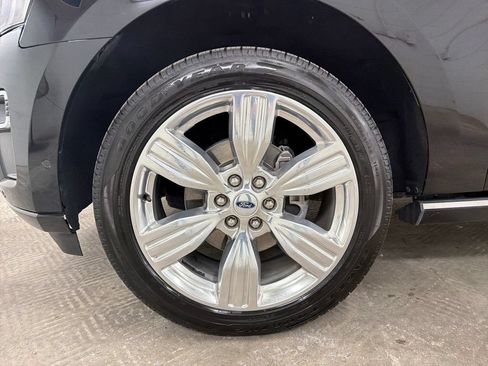 Certified 2022 Ford Expedition Max Platinum RWD image 15