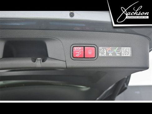 Used 2025 Mercedes-Benz GLS 450 4MATIC image 27