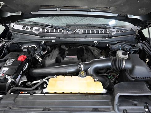 Used 2018 Ford F150 Raptor w/ Equipment Group 801A Mid AWD/4WD image 33