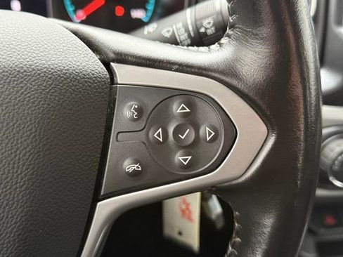 Used 2021 Chevrolet Colorado LT w/ LT Convenience Package image 18