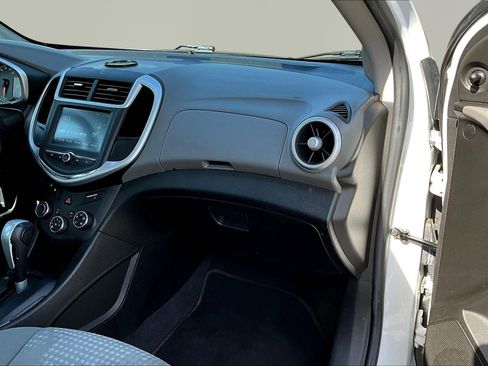 Used 2017 Chevrolet Sonic LT FWD image 22