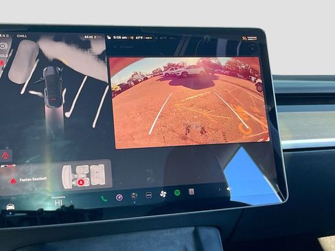 Used 2022 Tesla Model Y Performance image 13