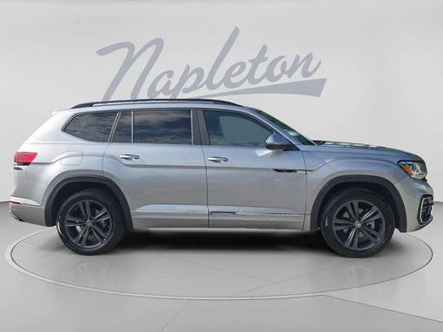 Used 2021 Volkswagen Atlas SE w/ Towing Package AWD/4WD image 9