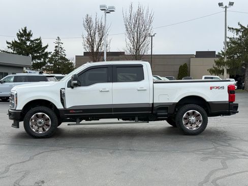 Used 2024 Ford F350 King Ranch w/ FX4 Off-Road Package image 6