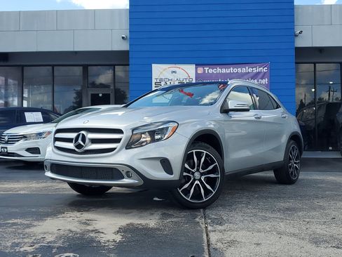 Used 2016 Mercedes-Benz GLA 250 4MATIC image 3