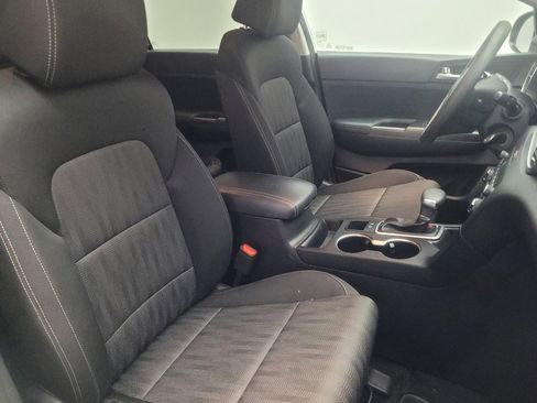 Used 2020 Kia Sportage LX image 21