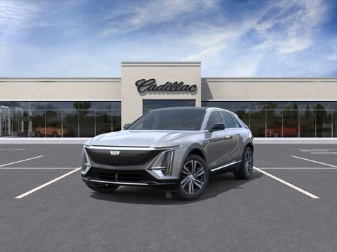 New 2026 Cadillac Lyriq Luxury image 8
