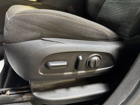 Used 2020 Chevrolet Equinox LT AWD/4WD image 13