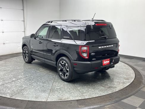 Certified 2022 Ford Bronco Sport Outer Banks w/ Tech Package image 2