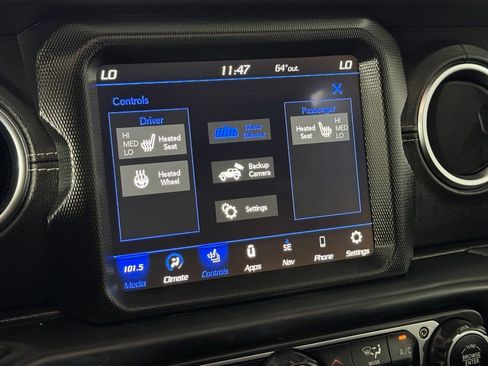 Used 2022 Jeep Wrangler Unlimited Sahara w/ Cold Weather Group AWD/4WD image 20