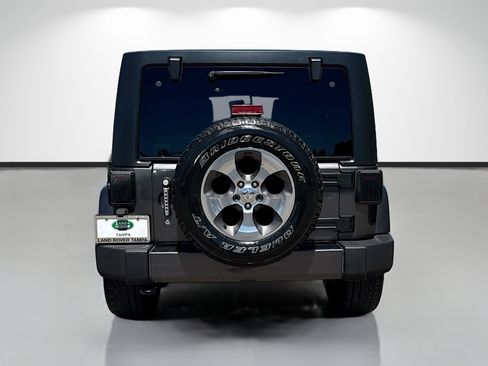 Used 2017 Jeep Wrangler Unlimited Sahara w/ Dual Top Group image 4