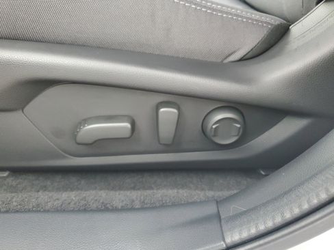 Used 2026 Subaru Crosstrek 2.0i Premium image 31