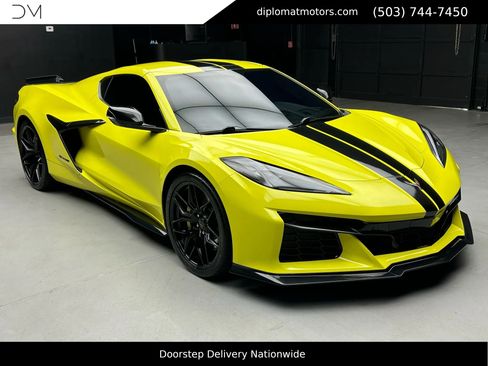 Used 2023 Chevrolet Corvette Z06 image 9