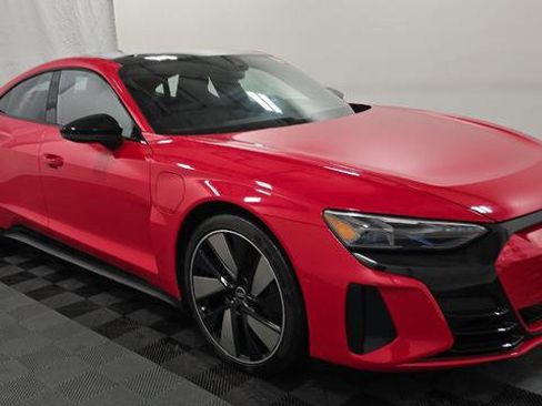 Used 2023 Audi e-tron GT Prestige w/ Prestige Package image 3