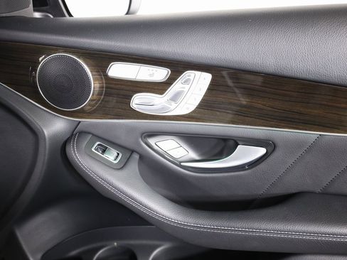 Certified 2022 Mercedes-Benz GLC 300 4MATIC image 50