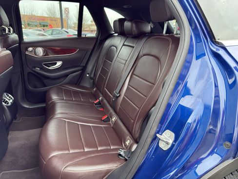 Used 2018 Mercedes-Benz GLC 300 4MATIC image 12