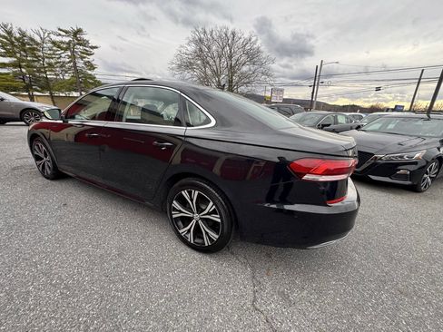 Used 2020 Volkswagen Passat 2.0T SEL image 4