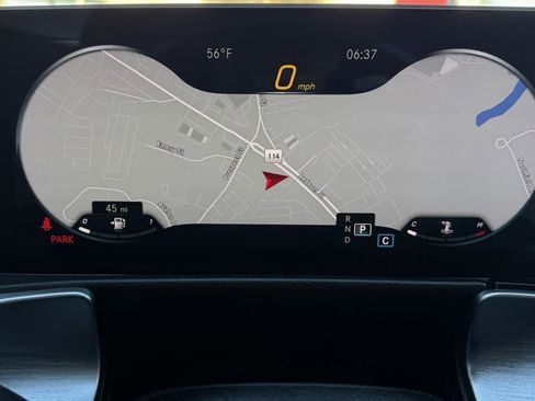 Used 2021 Mercedes-Benz GLB 250 4MATIC w/ Premium Package image 51