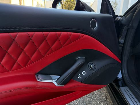 Used 2016 Ferrari California T RWD image 27