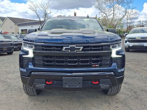 Used 2023 Chevrolet Silverado 1500 LT Trail Boss AWD/4WD image 2