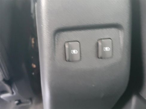 Certified 2023 Nissan Kicks SV image 28