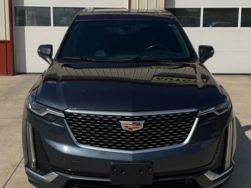 Used 2020 Cadillac XT6 Premium Luxury image 2